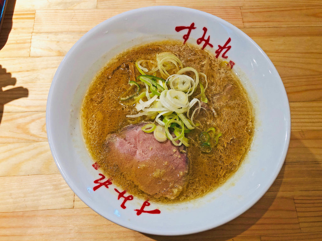 伝説の札幌ラーメンの名店：すみれ　横浜店