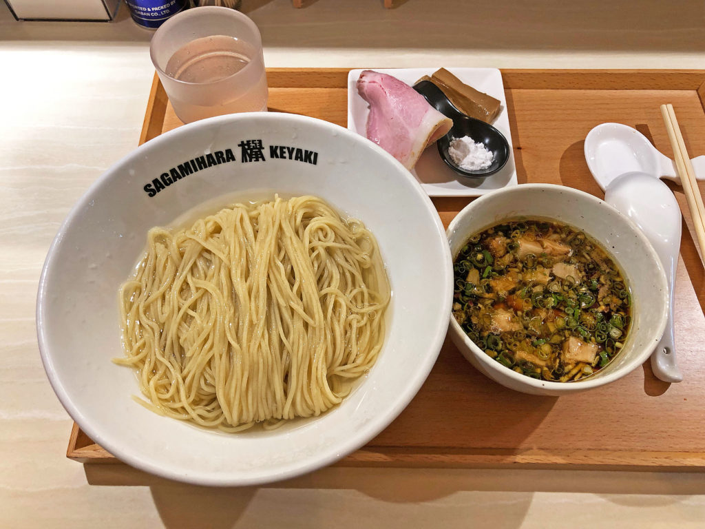 限定のブラックつけ麺：Sagamihara　欅