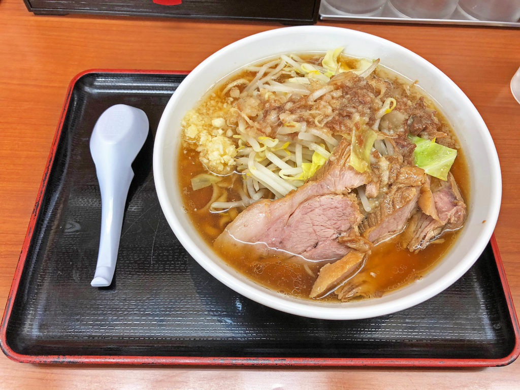 アブラと豚がパワーアップしてニボMAXが再登場！：肉煮干中華そば鈴木ラーメン店
