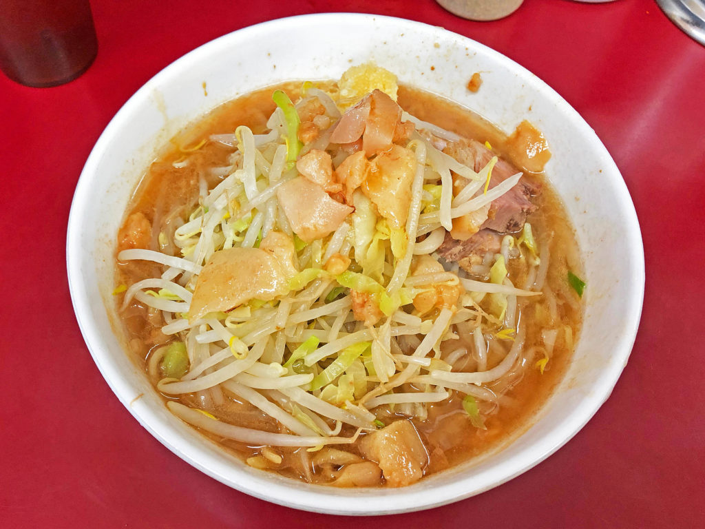 ホームの味は全ての基準:ラーメン二郎 相模大野店(スモジ)