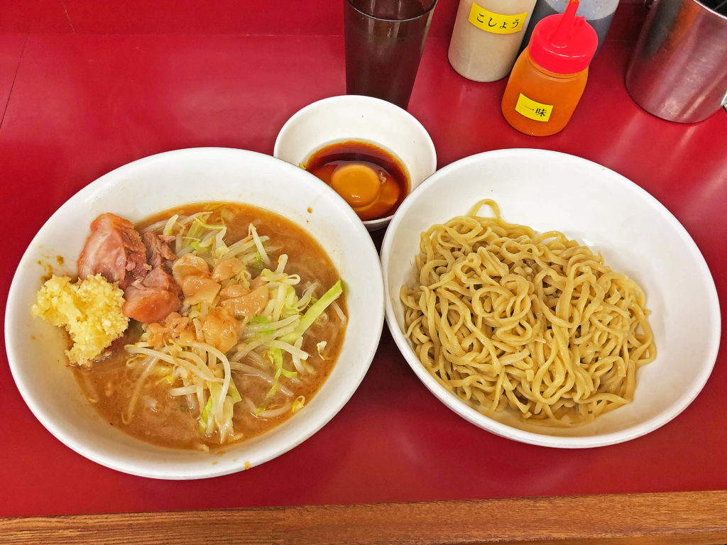 ワシワシ麺と麻薬の様なスープが食べたくて：ラーメン二郎　相模大野店
