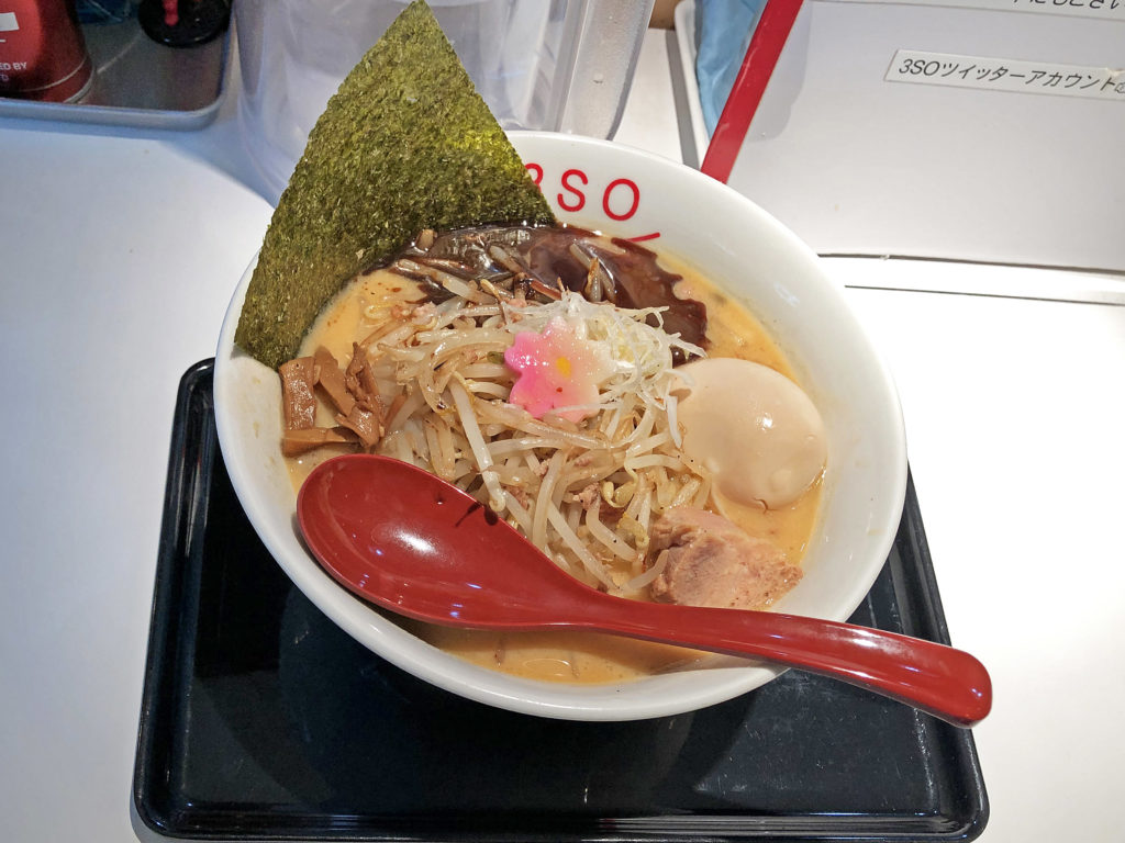 香ばしいマー油が味噌味に合う!:3SOの「3SOマー油らーめん」