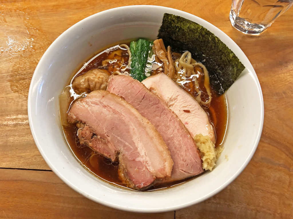青竹踏み手打ち麺の最高峰「特生姜中華」を味わう:一番いちばん
