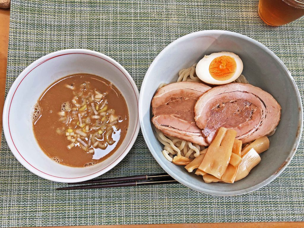 外出自粛でお家ラーメン：中華蕎麦　とみ田　つけ麺　魚介豚骨醤油味