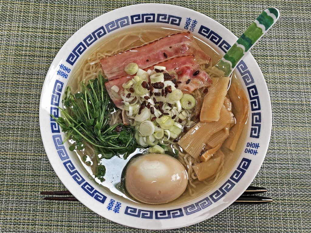 外出自粛で持ち帰りラーメン:天国屋の鶏系ラーメン「白醤油」