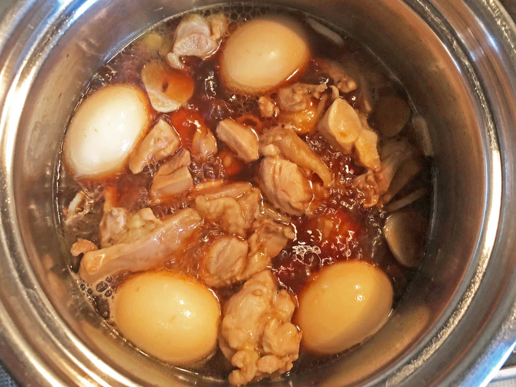 外出自粛でお家料理：「鶏のサッパリ煮」と「モヤシのナムル」