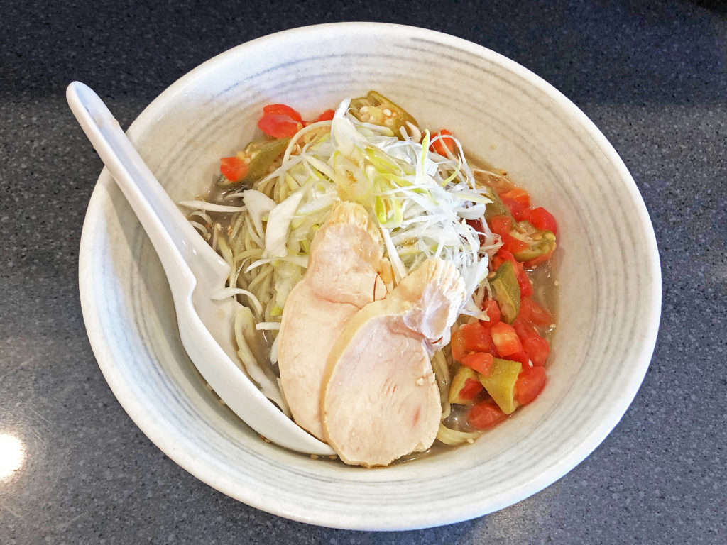 限定の「冷やし煮干らーめん」はゴマ油と酸味が美味い!:石山商店