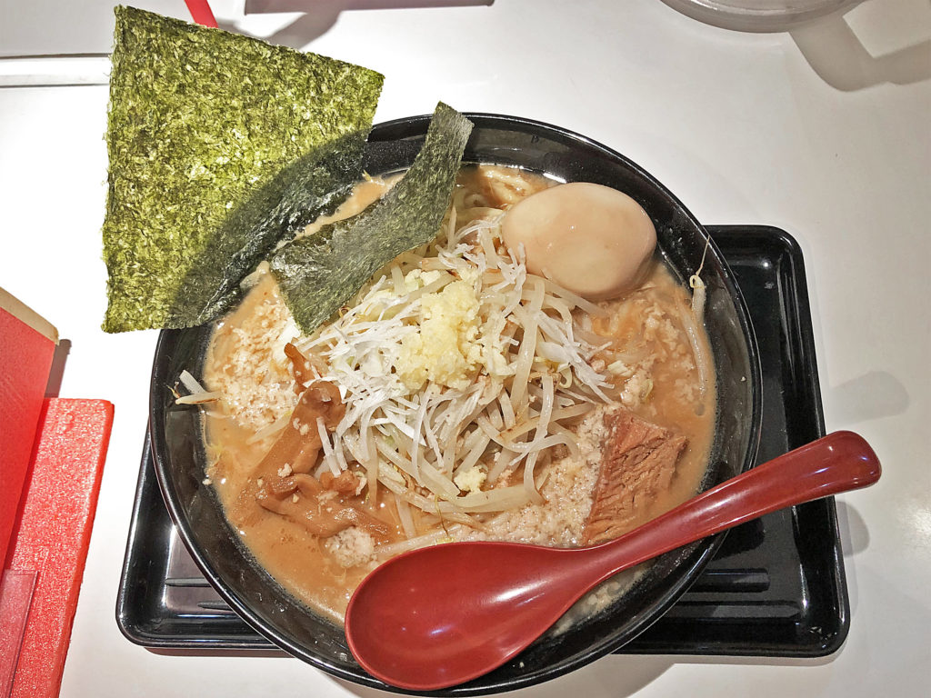 夜限定の「背脂にんにく」が昼に登場!:町田 RAーMEN 3SO