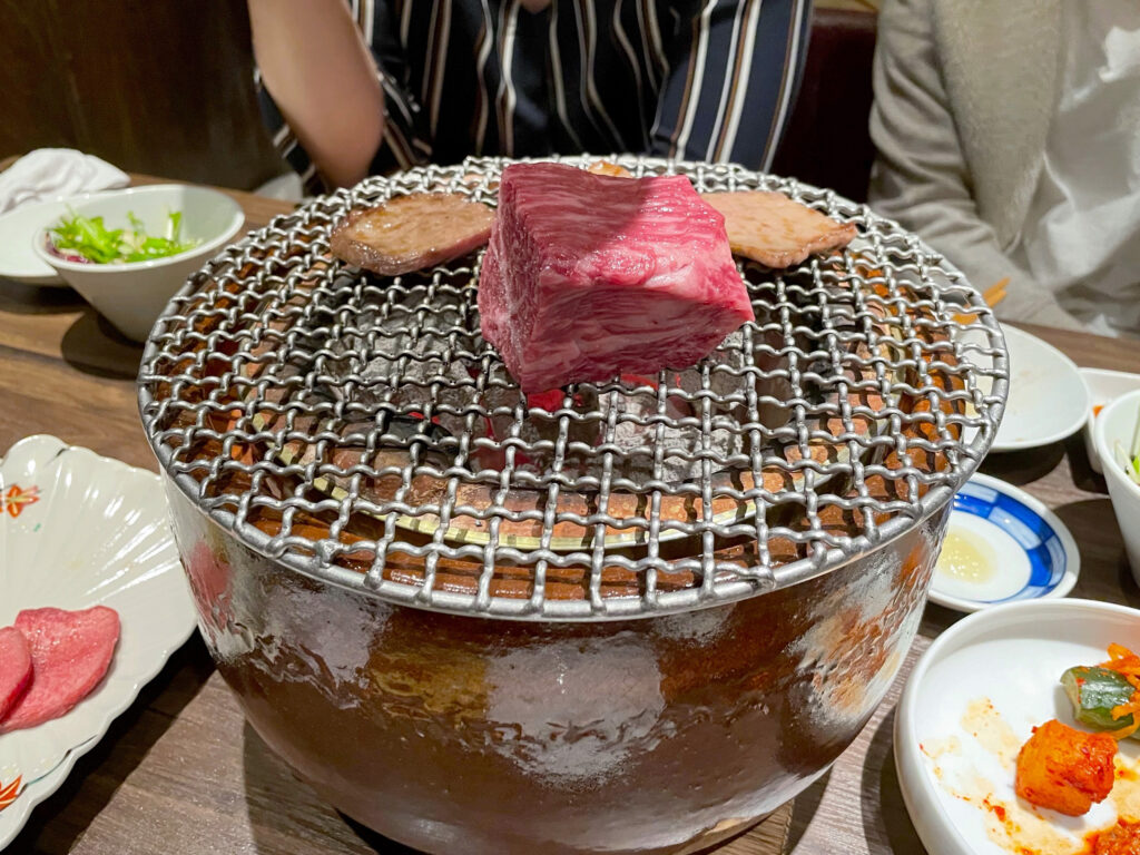 町田 焼肉一頭両騨 別館の「極上赤身肉の塊焼きフレンチスタイル」
