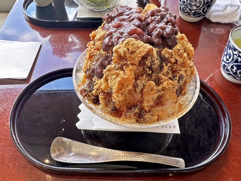 品川「麻布茶房 ウィング高輪店」の「きなこ金時」