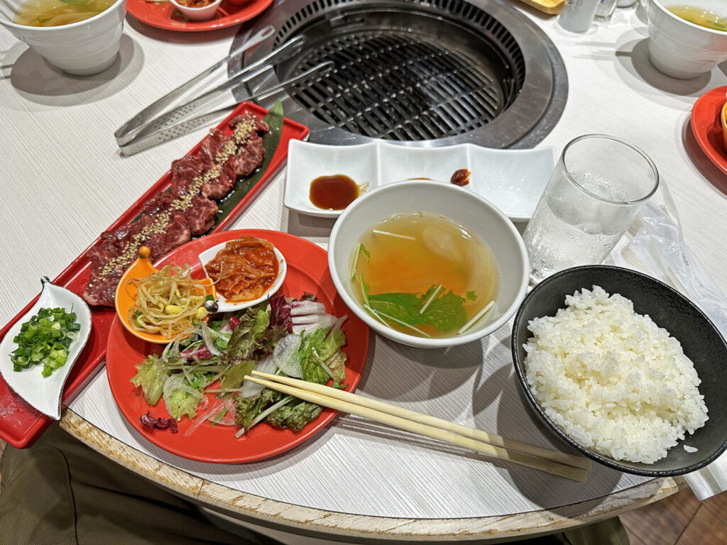 相模大野「焼肉 ホルモン ぼなぺてぃ」のランチ「ハラミ定食」