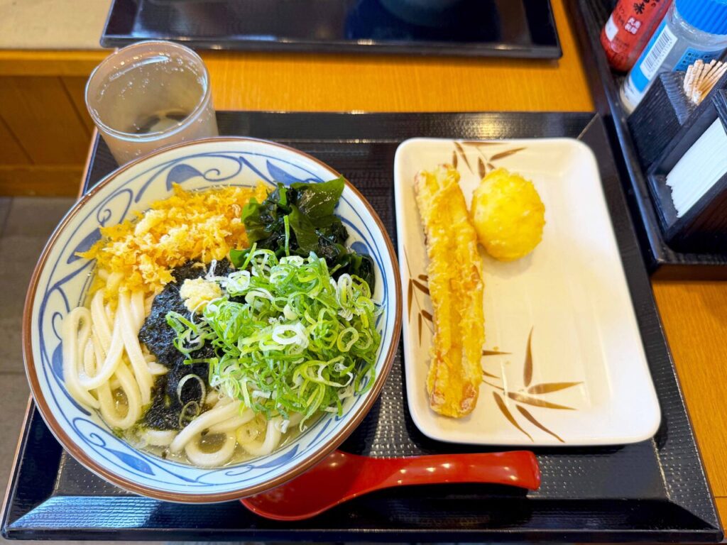 鵜の森「丸亀製麺 相模原鵜野森店」の「海苔旨塩うどん」