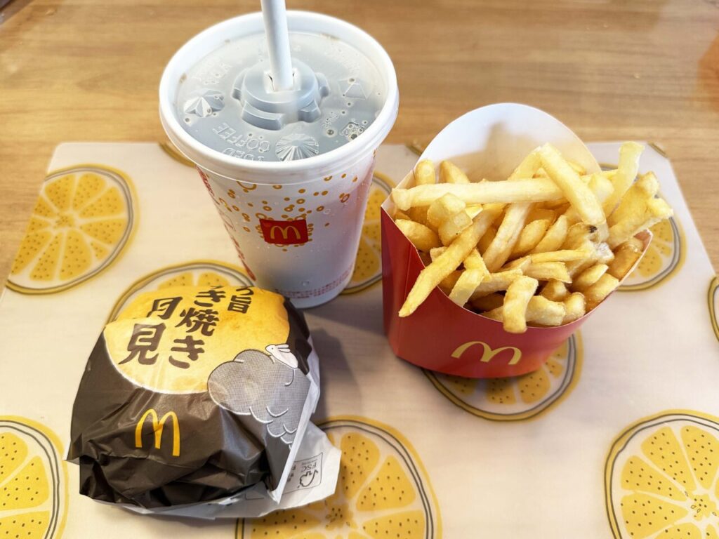 マクドナルドの期間限定「とろ旨すき焼き月見」セット