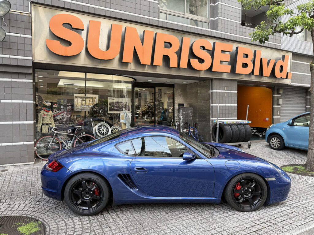 987Cayman Sの定番故障「冷却水漏れ」の修理と予防交換
