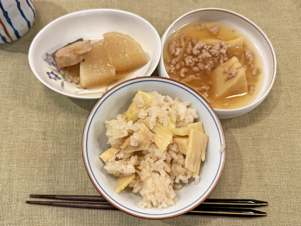 クッキング:旬の筍で、「筍御飯」と「筍のそぼろ餡掛け」
