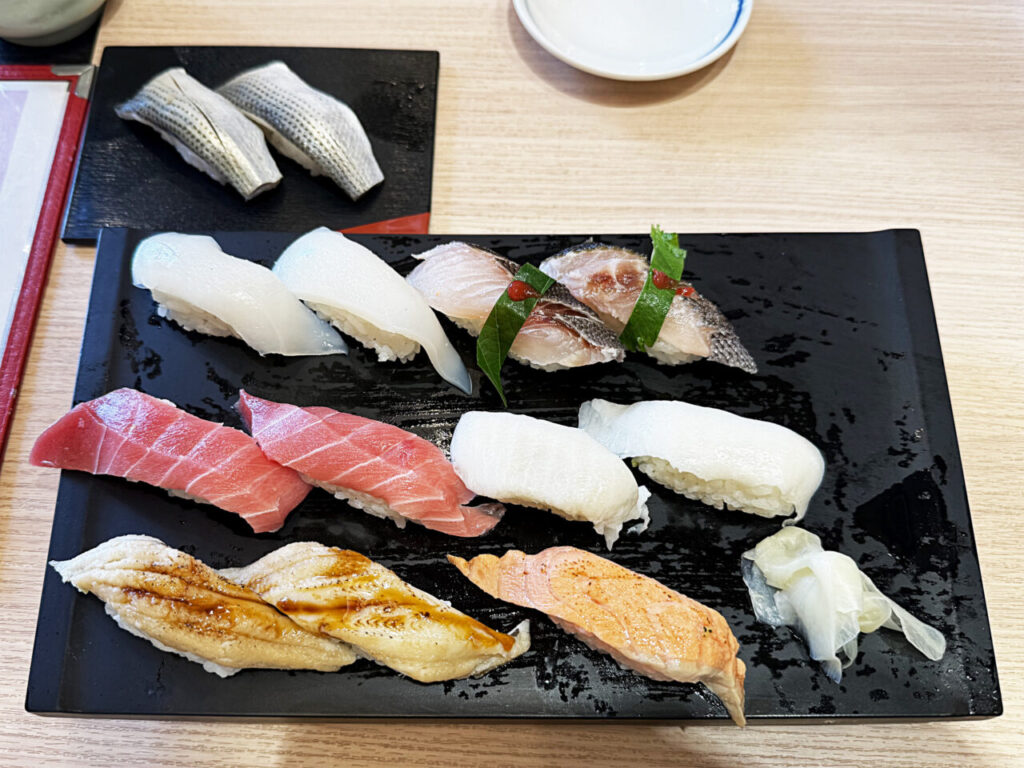 ソラマチ：「すしざんまい 東京スカイツリータウン・ソラマチ店」の「ランチ寿司アラカルト」